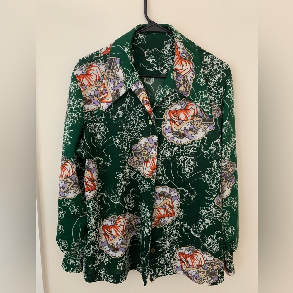 Wide collar patterned button up shirt